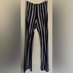 ULTRA FLIRT size SMALL BLACK & WHITE Vertical Stripe, Pull on, Boot Cut Pants